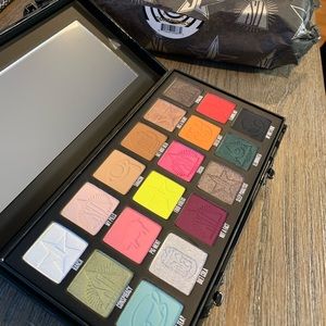 Conspiracy palette Shane x Jeffree star. Brand new